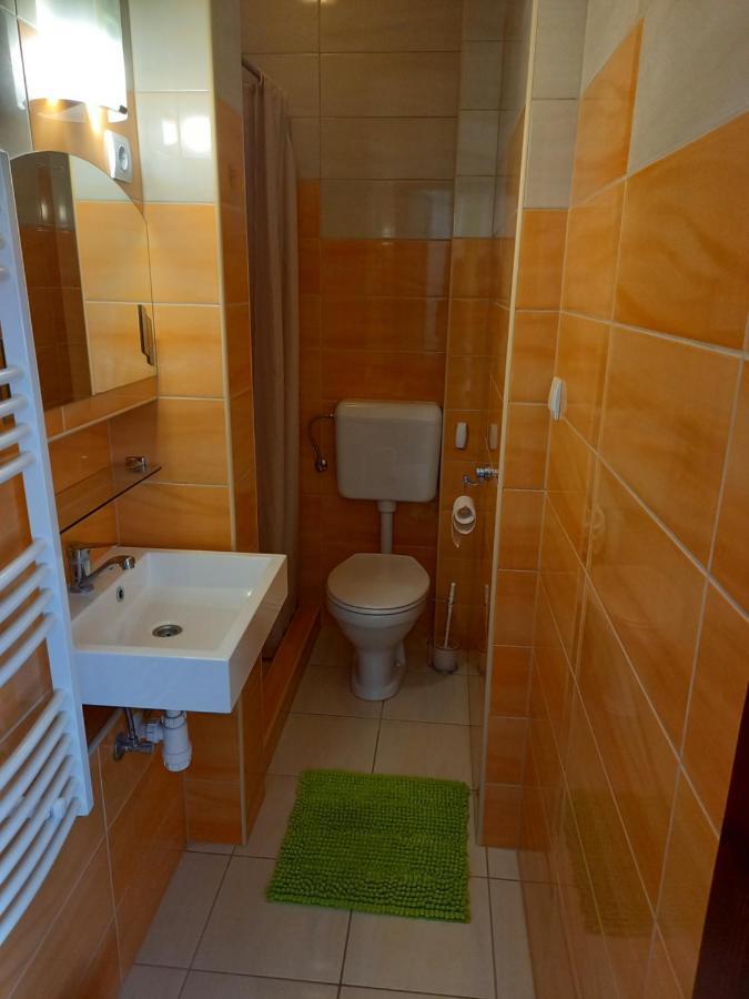 Medea Apartman Buk Ngoại thất bức ảnh