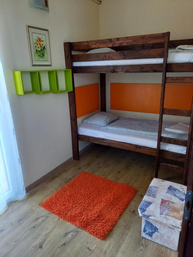 Medea Apartman Buk Ngoại thất bức ảnh